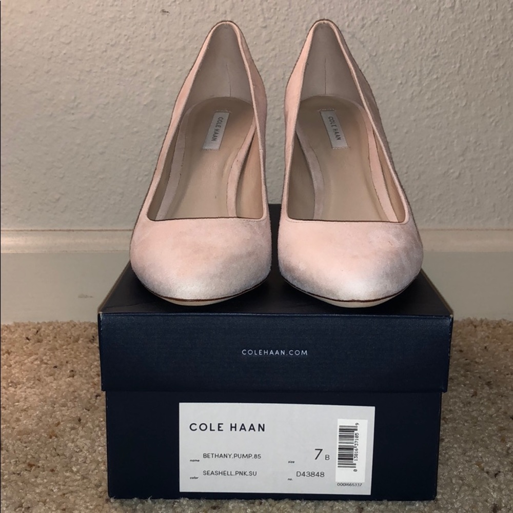 Cole Haan Almond toe pumps